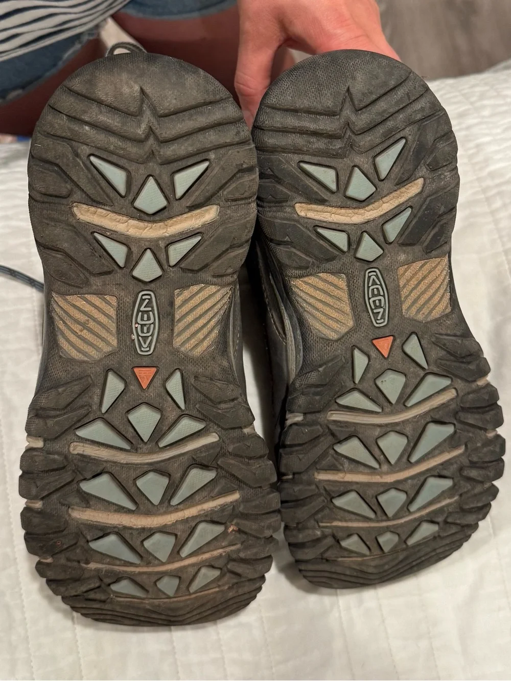 KEEN Women’s Waterproof Hiking Boots – size 9